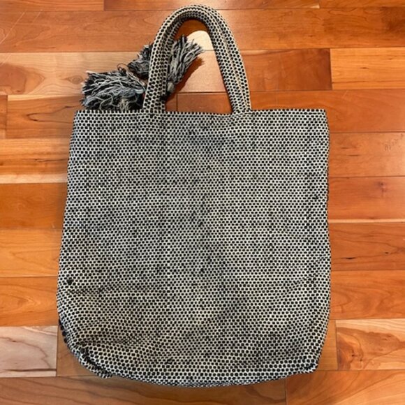 Abercrombie & Fitch Black Textured Cotton Fully Lined Beach Tote Bag - Picture 4 of 6